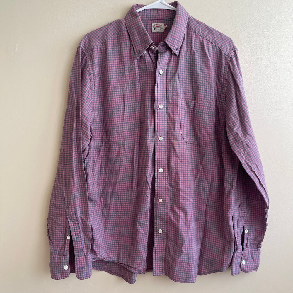 Faherty Men's Large Pink Blue Check Plaid Long Sleeve Button Down‎ Shirt